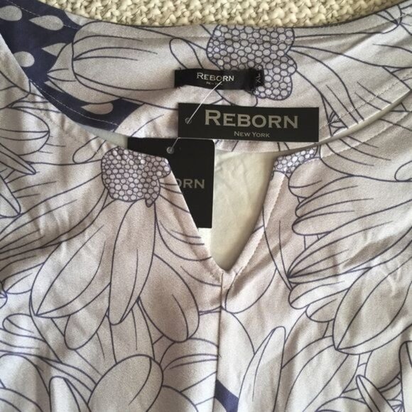 Extra Large Floral V-Neck Tunic NWT - Picture 4 of 4